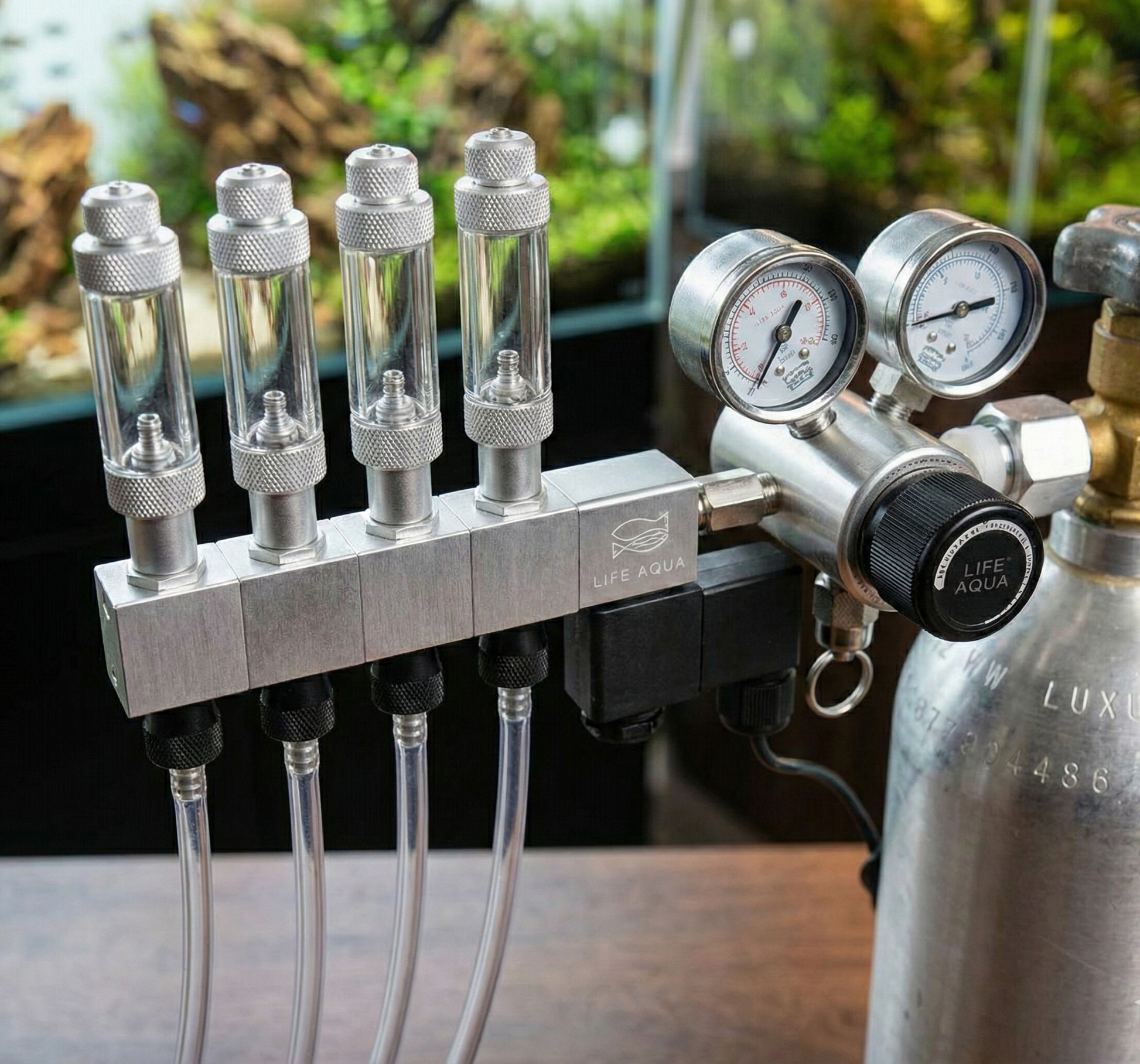 dual stage regulated co2 splitter - ZAS